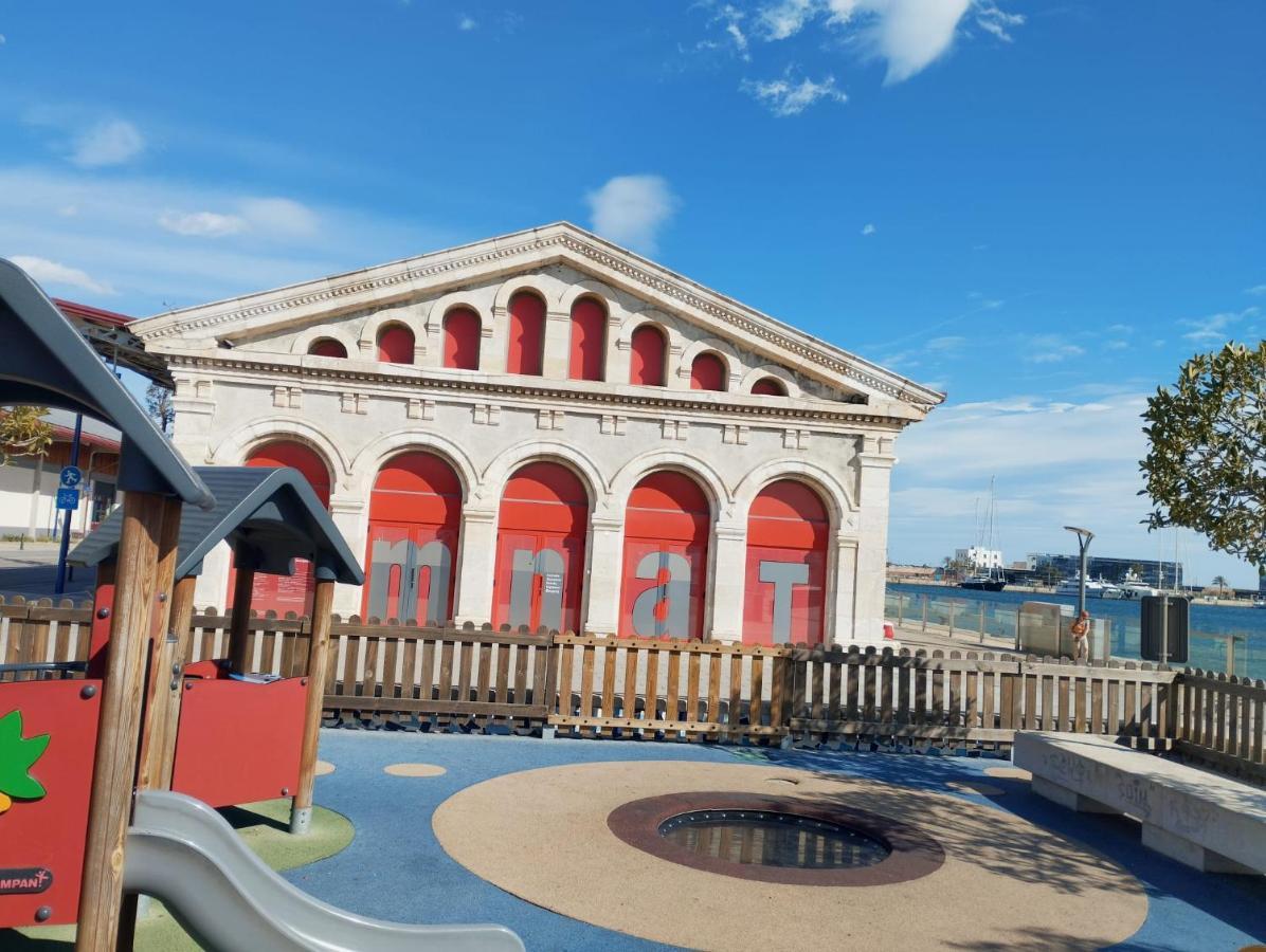 Port 1 Lägenhet Tarragona Exteriör bild